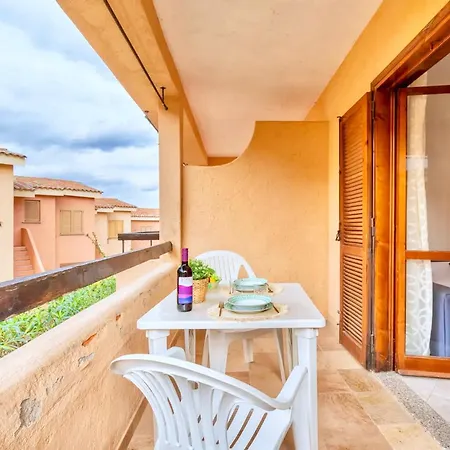 Baia De Bahas - In Marinella Just 200 Mt From The Sea Apartahotel 3*