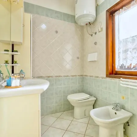 Baia De Bahas - In Marinella Just 200 Mt From The Sea Aparthotel