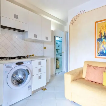 Aparthotel Baia De Bahas - In Marinella Just 200 Mt From The Sea