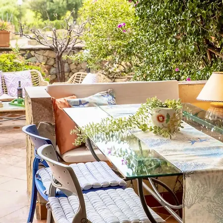 Baia De Bahas - In Marinella Just 200 Mt From The Sea Aparthotel 3*