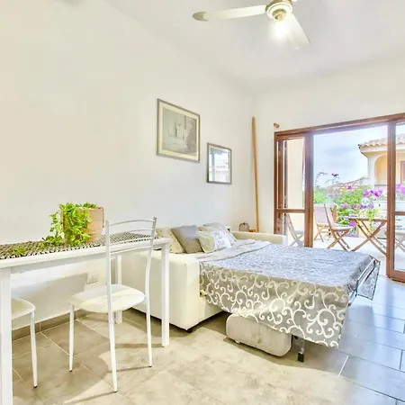 Aparthotel Baia De Bahas - In Marinella Just 200 Mt From The Sea Golfo Aranci