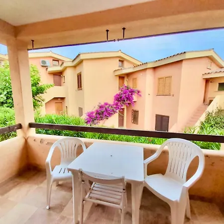 Aparthotel Baia De Bahas - In Marinella Just 200 Mt From The Sea